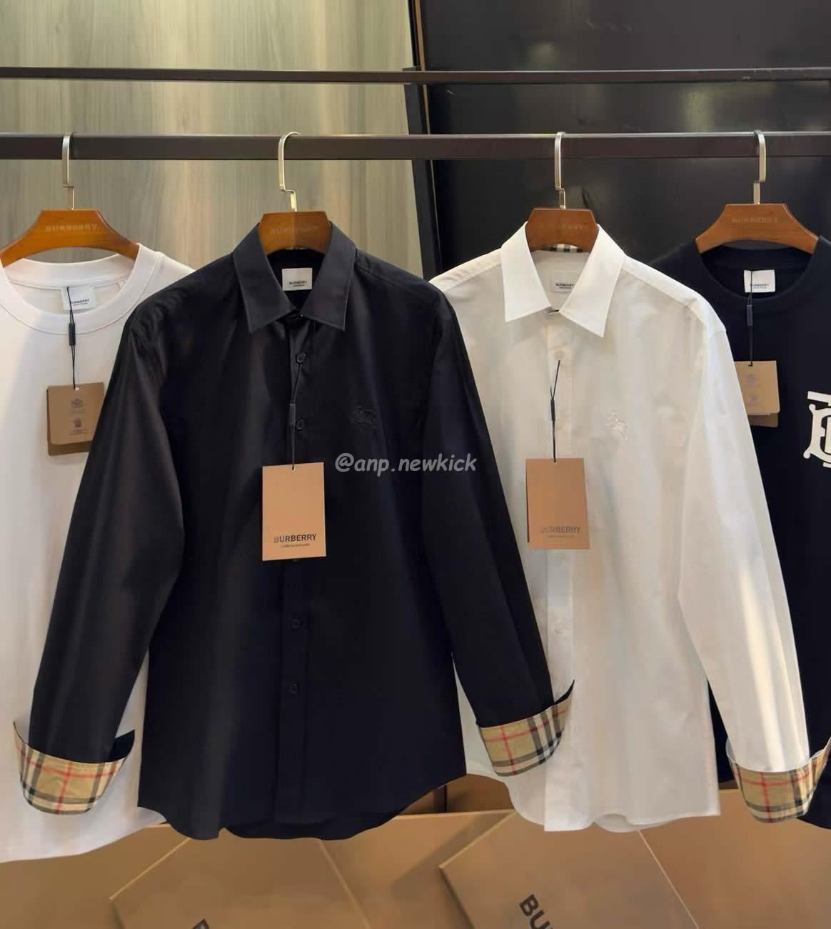 Burberry Slim Fit Monogram Motif Stretch Cotton Poplin Shirt Black White Fw21 80323081 (8) - www.newkick.org